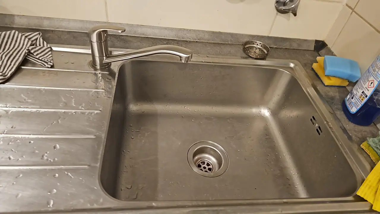 Armatur und Anschlüsse in München: Austausch und Abdichtung durch einen qualifizierten Klempner – Partner vor Ort im Handwerkerverbund fabeus. Armatur- und Wasserhahnwechsel in München durch Partnerbetrieb vor Ort